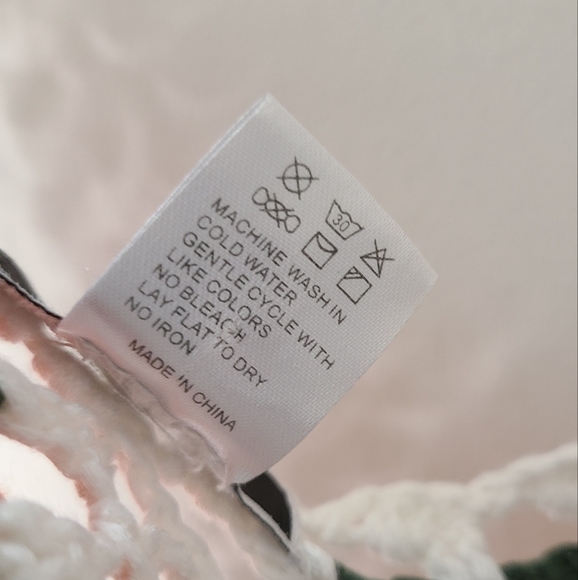 VIVID White Orange & Green Diamond Print Crochet High-Lo Fringe Tank Top Jr L - Picture 5 of 10